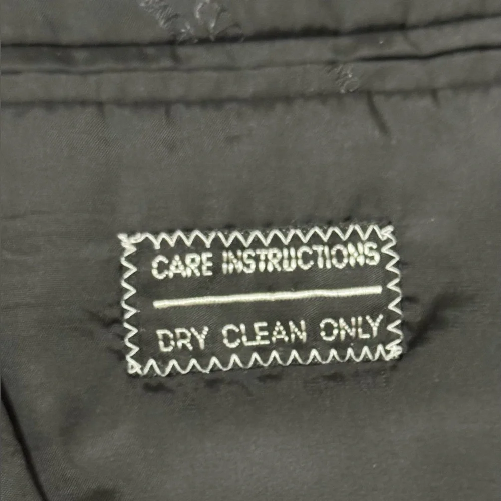 NEW VALENTINO Italy Black 2 Button 100% wool dinner tuxedo jacket Size 42 $4850 - Picture 11 of 12